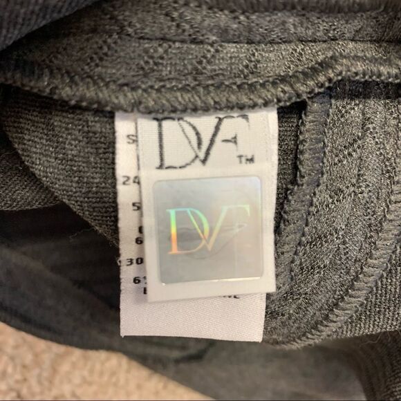Diane Von Furstenberg gray Carlita skirt size 6 - Picture 7 of 11